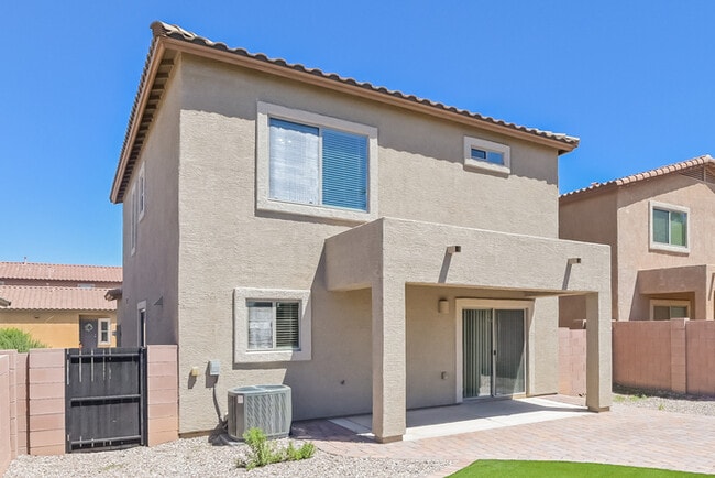 Building Photo - Inviting 4-Bedroom Home with Community Amenities
