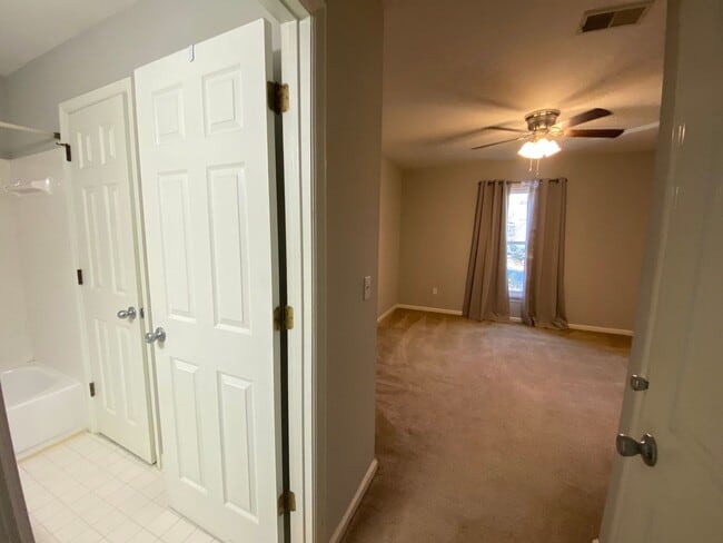 Building Photo - Broad River Township