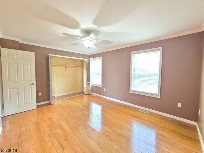Building Photo - 3705 Pinhorn Dr