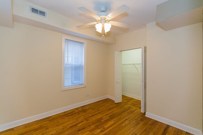 Building Photo - 1636 N Spaulding Ave