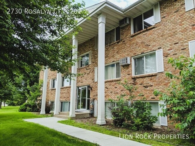 Building Photo - Cozy Two-Bedroom Condo in New Hope for $13...