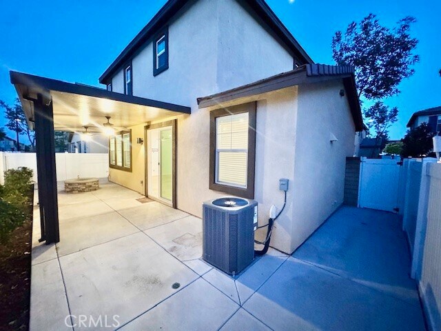 Building Photo - 30485 Village Terrace Dr