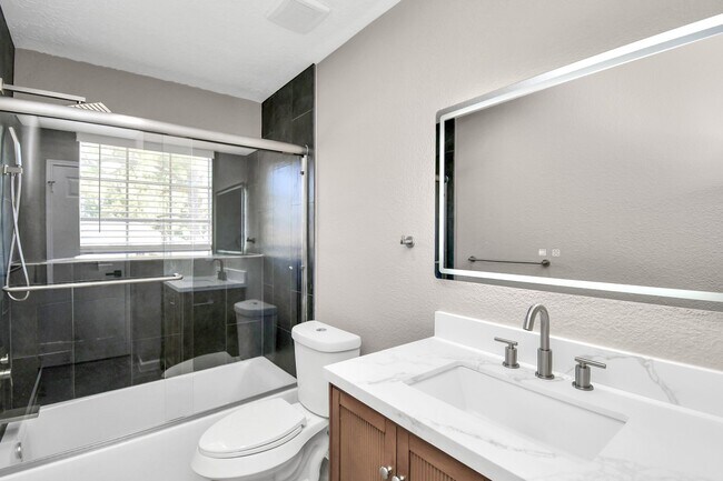 Building Photo - 14326 Little Willow Walk