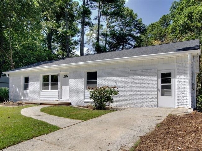 Building Photo - 3946 Green Oak Dr