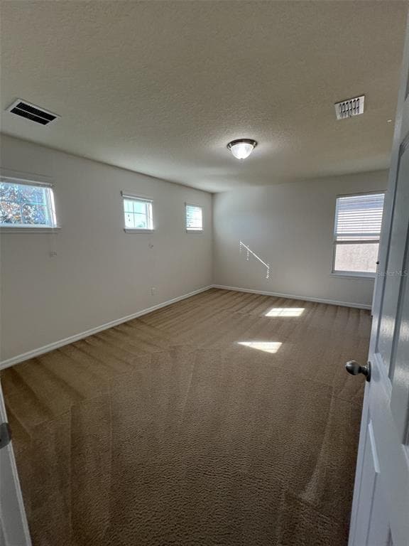 Building Photo - 15601 Carina Dr