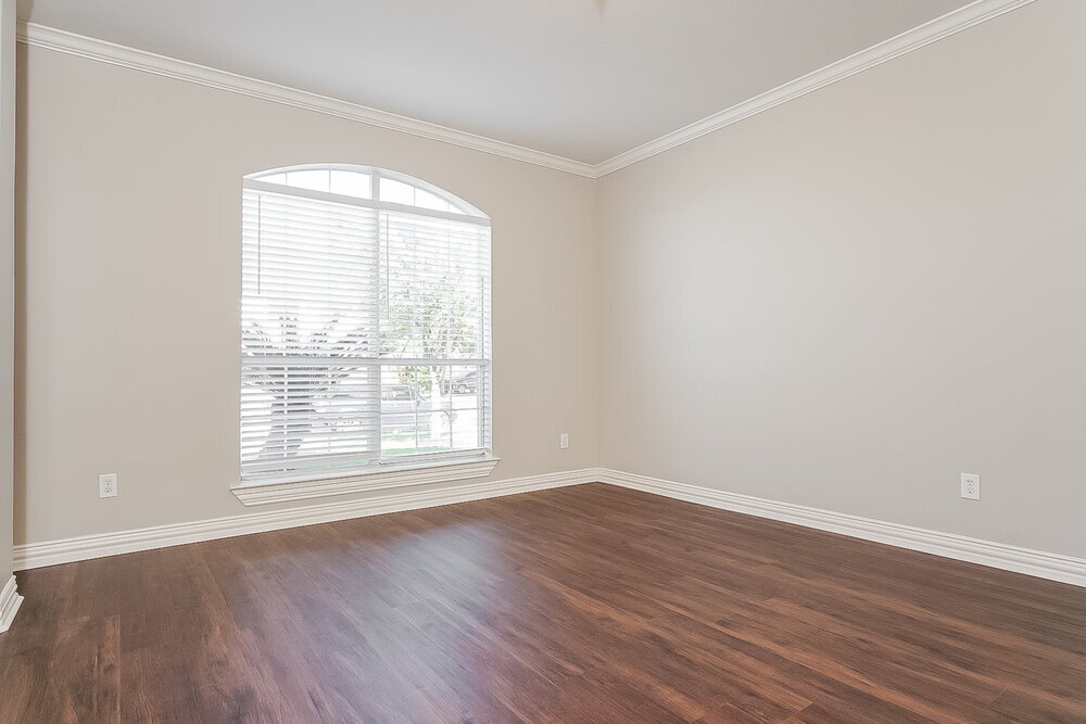 Building Photo - 2922 Brahman Dr