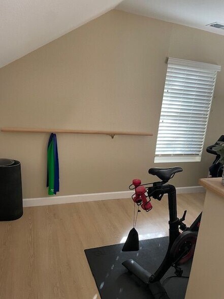 Building Photo - 15 Water Mill