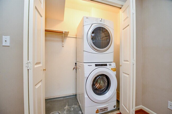 Building Photo - 5244 Arboles Dr
