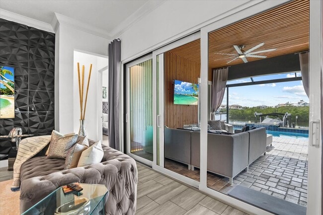 Building Photo - Waterfront Luxury Living | Private Dock + Direct Tampa Bay Access