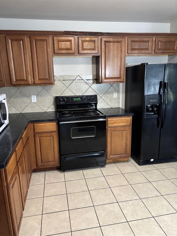 Building Photo - 1410 Bergin Ct