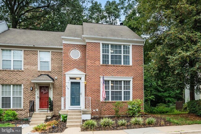 Building Photo - 616 Lions Gate Ln