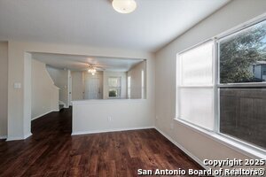 Building Photo - 102 Kenrock Dr