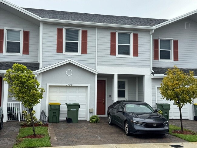 Primary Photo - 1780 SE 9th Ave