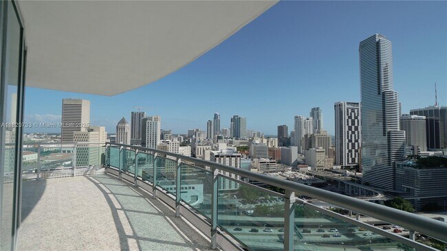 Building Photo - 350 S Miami Ave