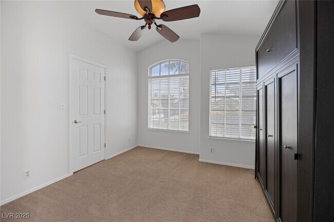 Building Photo - 4517 Inez Dr