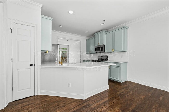 Building Photo - 12030 Stonebrook Cv