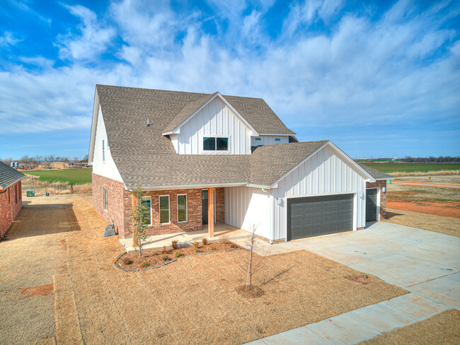 Building Photo - 209 Carlow Wy