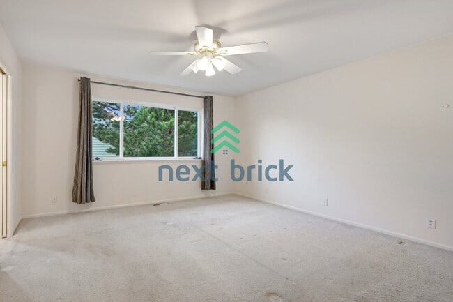 Building Photo - Lovely 4-bedroom + bonus room, 2.5-bath cul-de-sac home