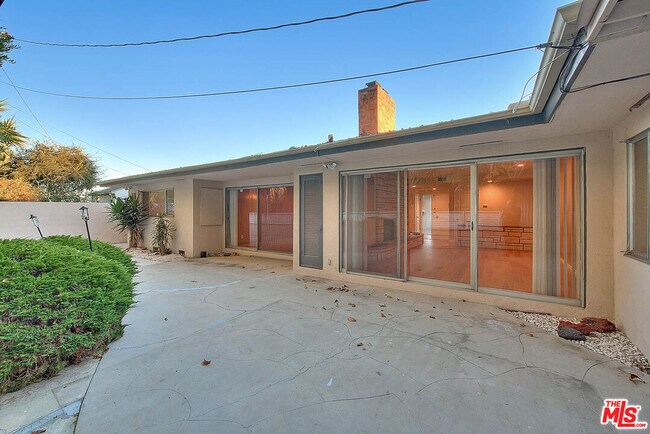 Building Photo - 4509 Don Miguel Dr