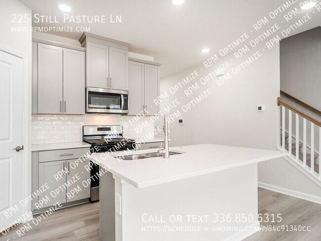 Building Photo - 225 Still Pasture Ln