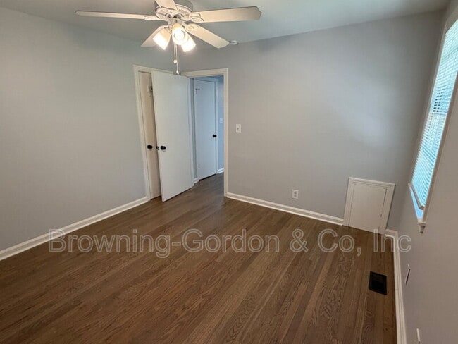 Building Photo - 538 Fairlane Dr