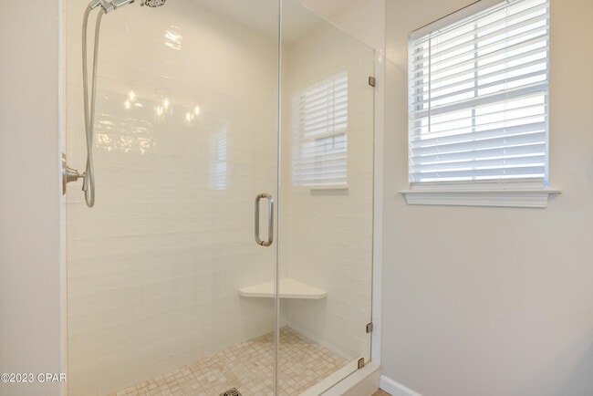 Building Photo - 108 Leeward Way