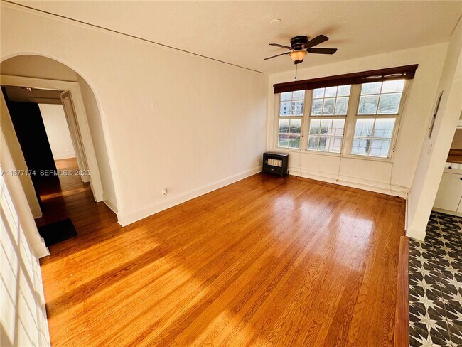 Building Photo - 3224 Biscayne Blvd