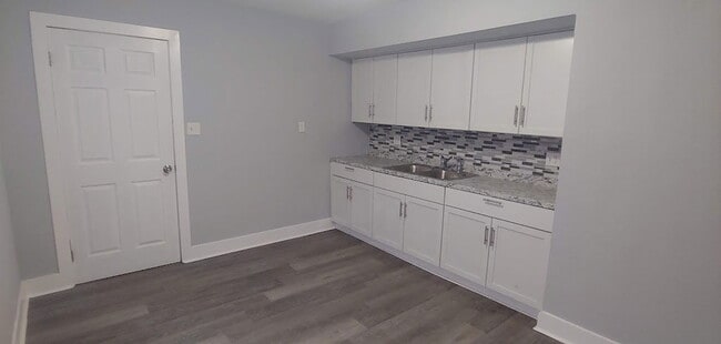 Building Photo - 5955 N 79th St