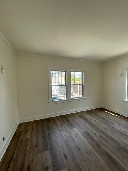 Building Photo - 3668 Arlington Ave