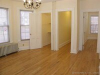 Building Photo - 174 Mansfield St
