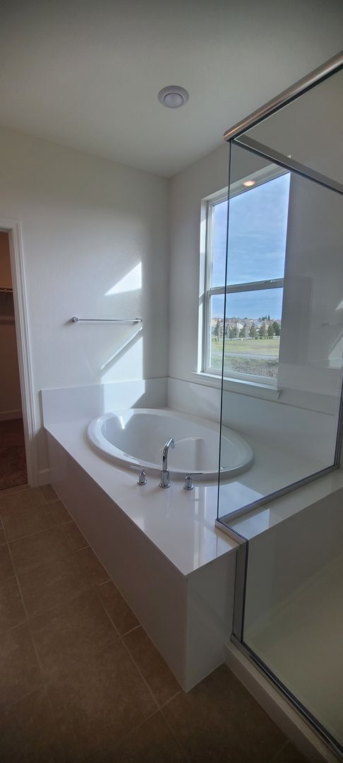 Building Photo - Move-in Special! Rocklin Meritage Durango ...