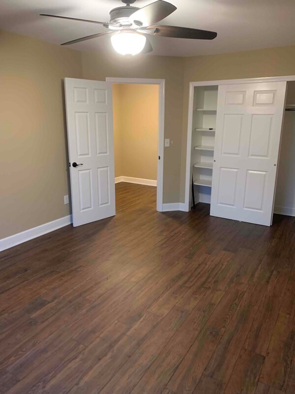 Building Photo - 9 Greenwood Dr