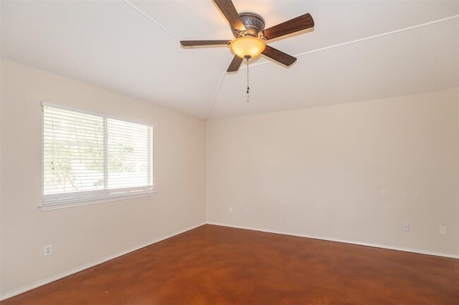 Building Photo - 170 Masonwood Dr