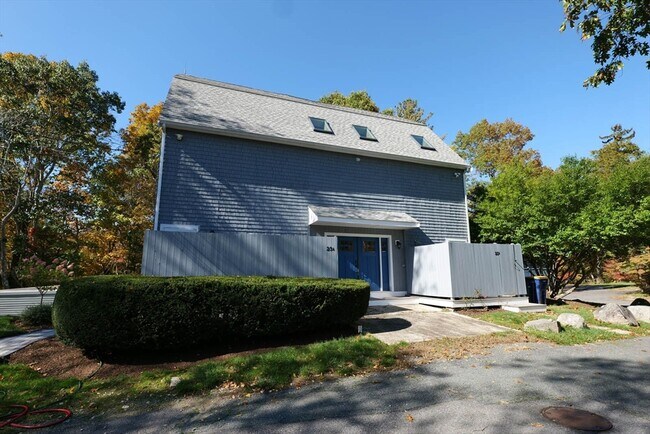 Building Photo - 23 Winter St