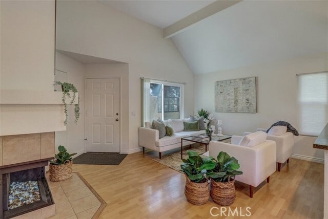 Building Photo - 2 Aruba St