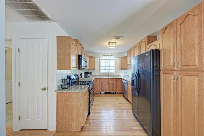 Building Photo - 3919 Caldwell Ln