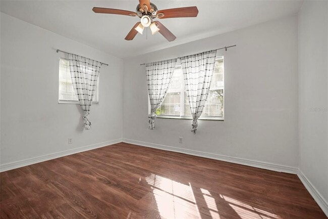 Building Photo - 1511 35th Ave N