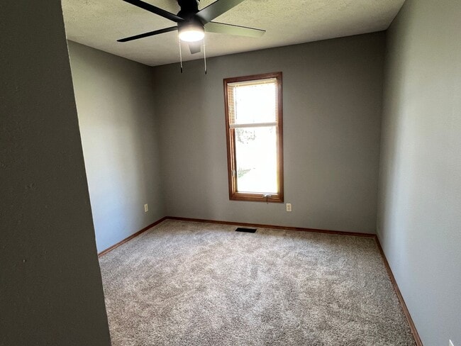 Building Photo - Quiet 3Bed / 2Bath in Sundance Estates