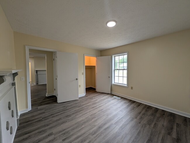 Building Photo - 84 Womack Ave