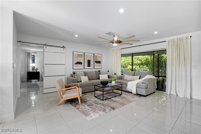 Building Photo - 155 Old Tamiami Trail