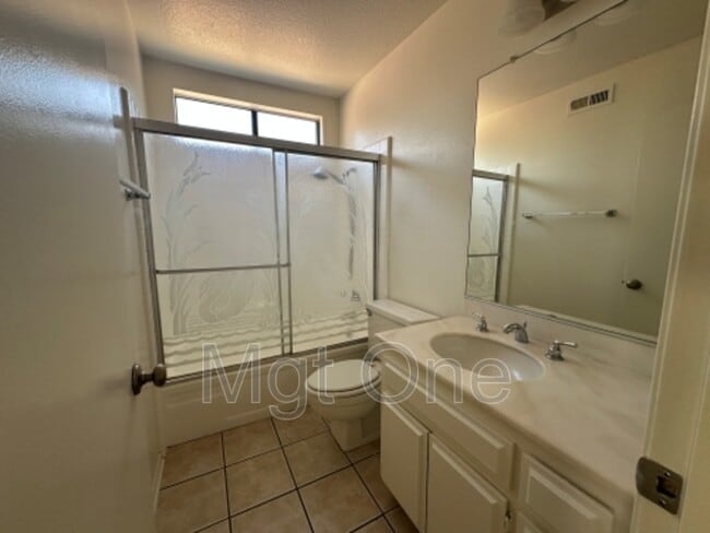 Building Photo - 7575 Skyview Rd