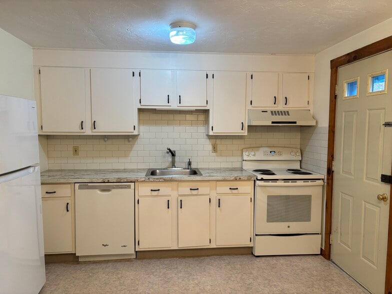 Kitchen - 300 Falmouth Rd