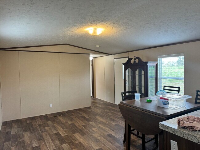 Building Photo - 2 bed 2 bath in Fair Play