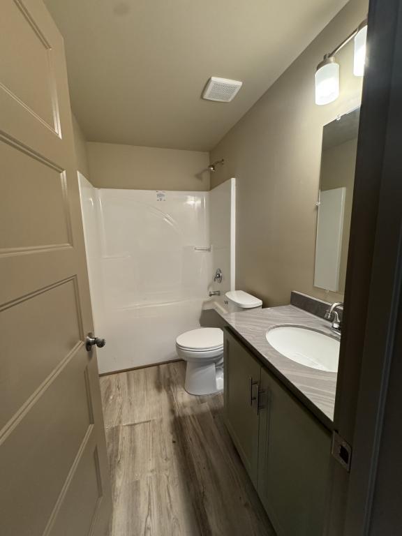 Building Photo - 118 Dobbins Cir