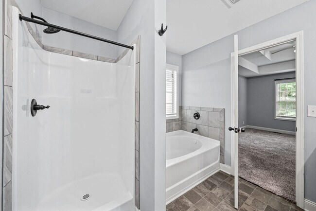 Building Photo - 771 Banister Dr