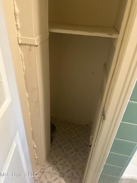 Building Photo - 3564 Cowan Pl