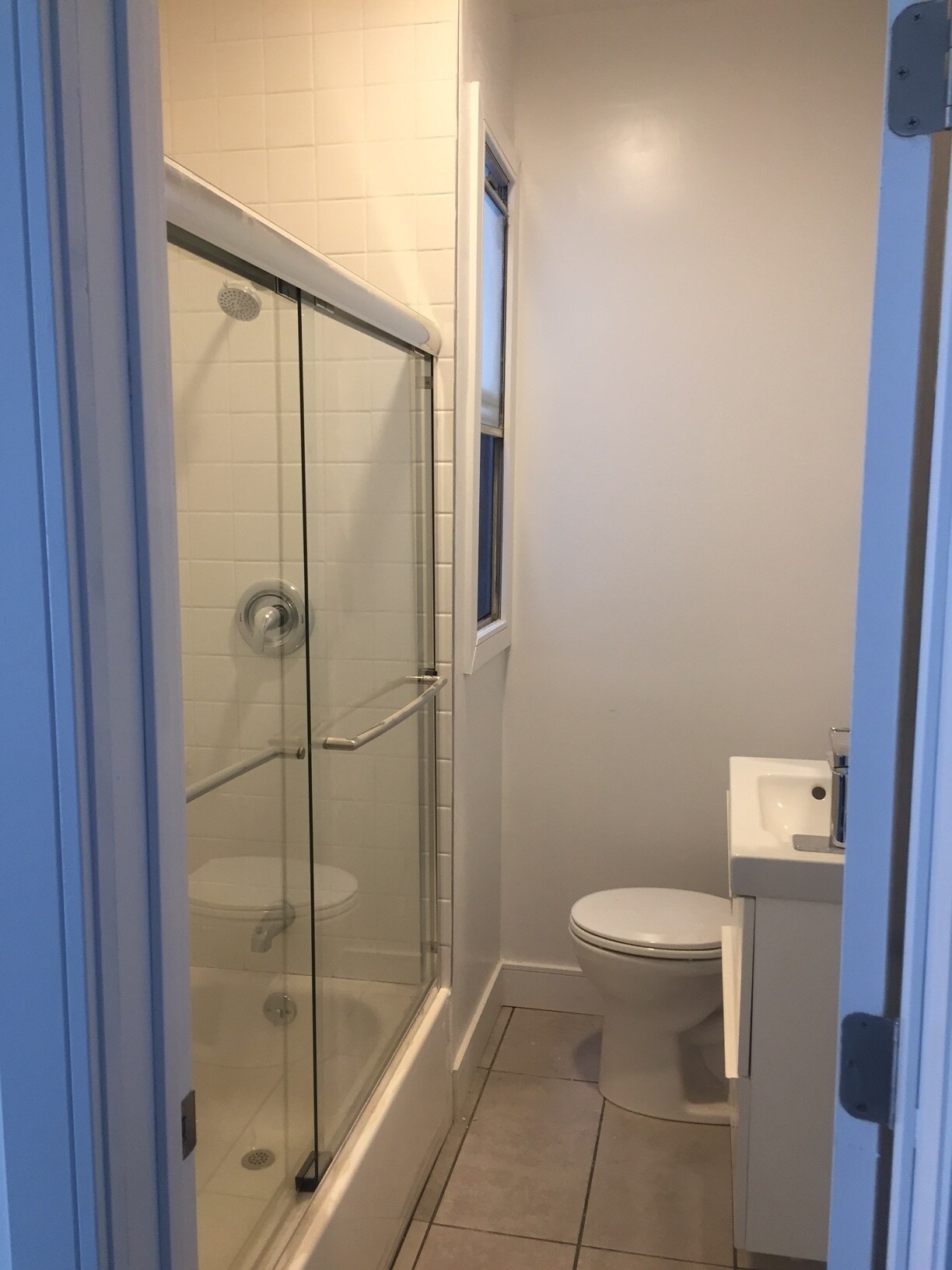 Building Photo - 845 Normandie Ave