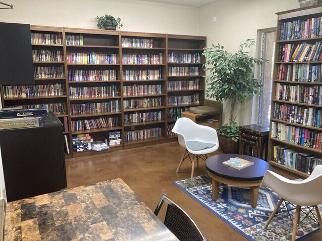 Building Photo - 11411 N 91st Ave