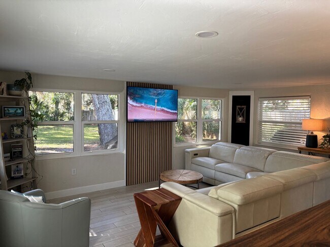 Building Photo - 3BR 2BA for Rent NSB between US1 & the River