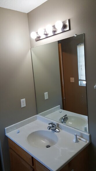 Building Photo - 1564 Nine Iron Dr